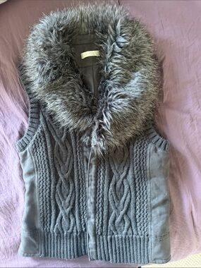 Promod Gray Cable Knit Vest with Faux-Fur Collar
